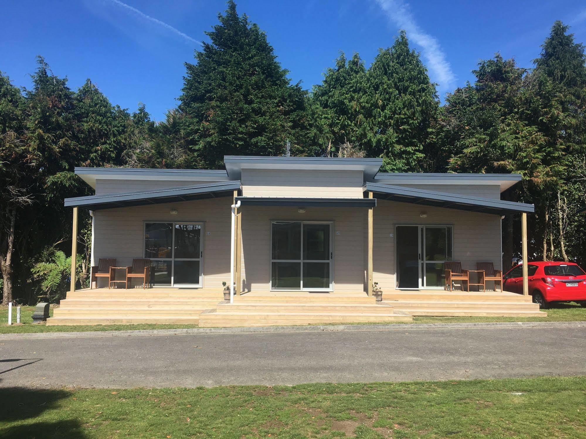 Stratford Motel & Holiday Park Exterior foto